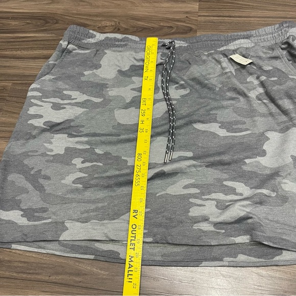 NWT Maurices Size 3 Camo Print Terry Cloth Skirt - Picture 4 of 11